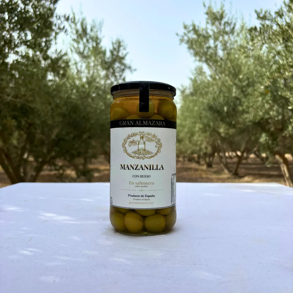Tarro de aceitunas Manzanilla con hueso sabor anchoa de 700 g de Gran Almazara